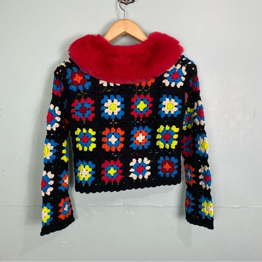 Alice + Olivia Anderson Cropped Cardigan‎ Faux Fur Collar Crochet Sz XS Granny - Picture 8 of 8
